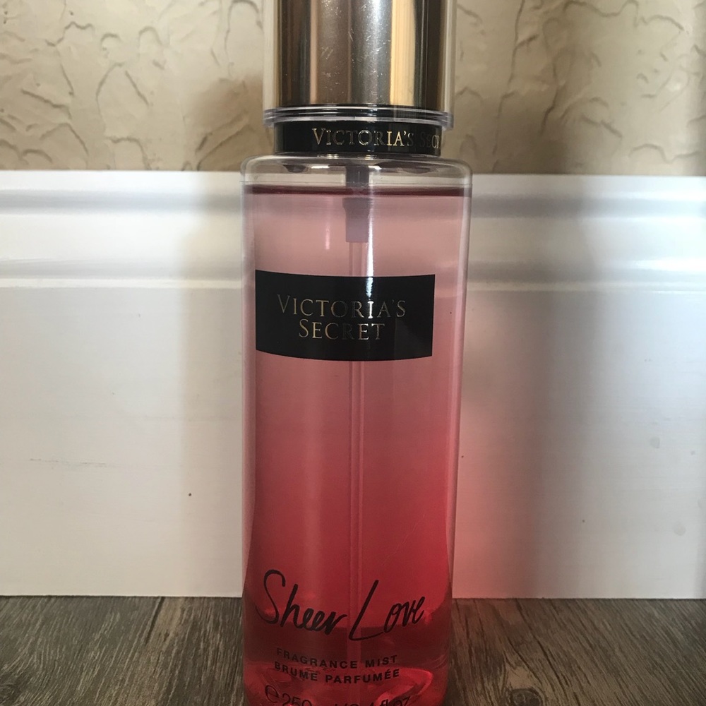 Sheer Love ❤️ Victoria Secrets Fragrance